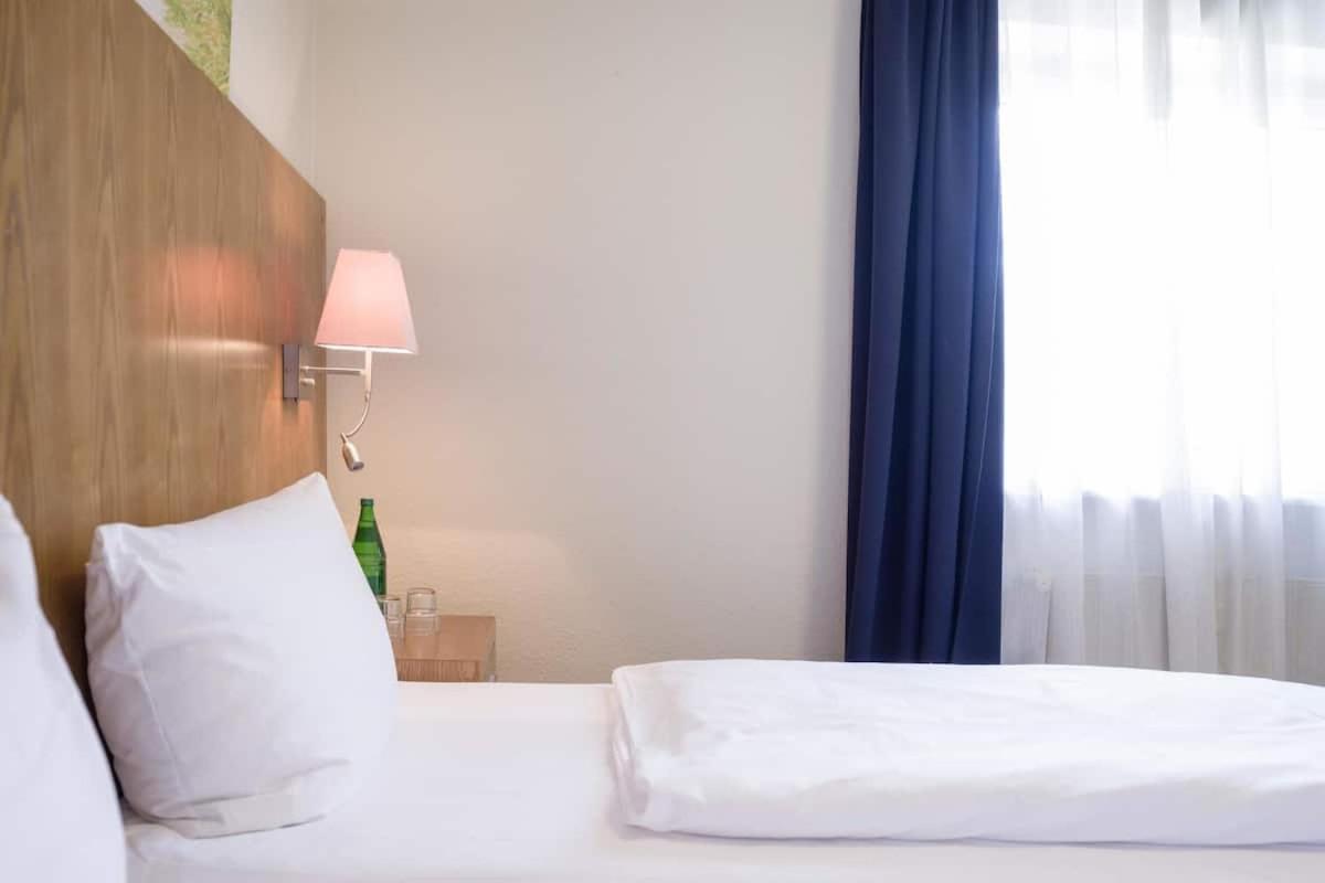 Hotel Königstein Kiel by Tulip Inn Zimmer foto